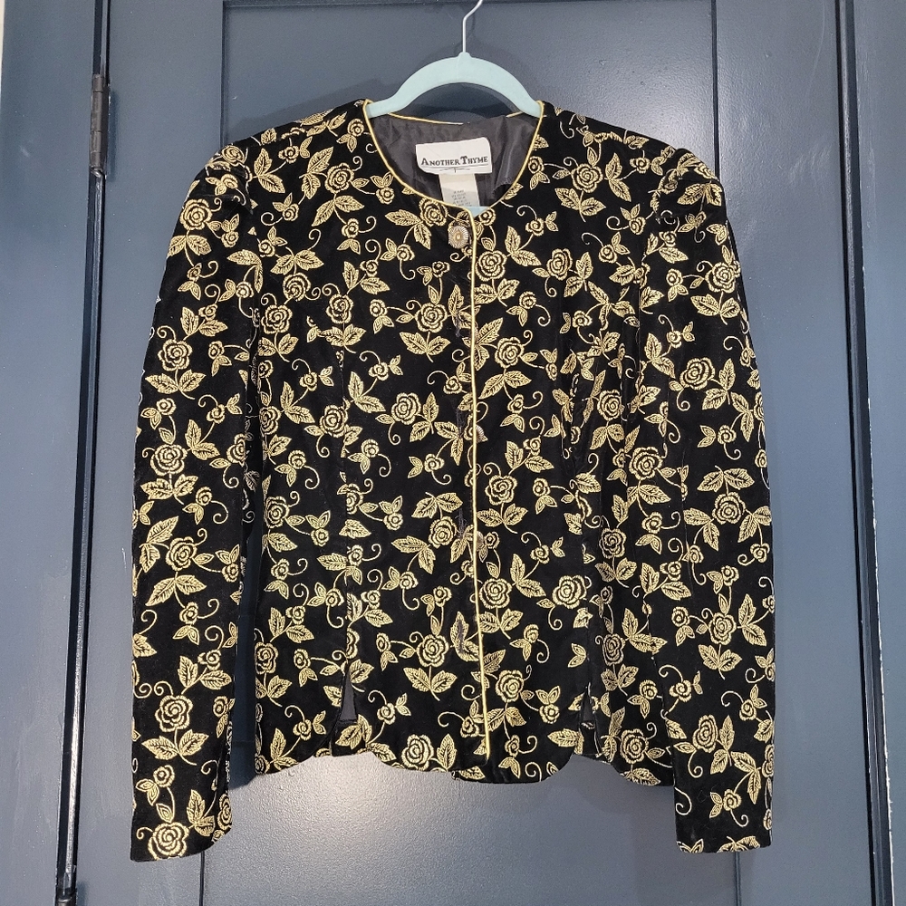 VINTAGE VELVET BLAZER